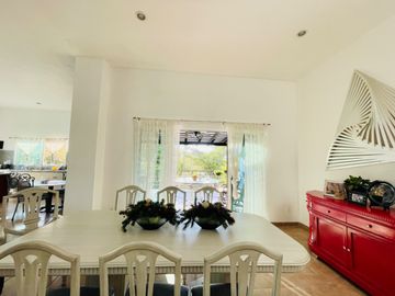 RESIDENCIA EN VENTA EN SANTA SOFÍA COUNTRY CLUB, COTO TEQUILEROS