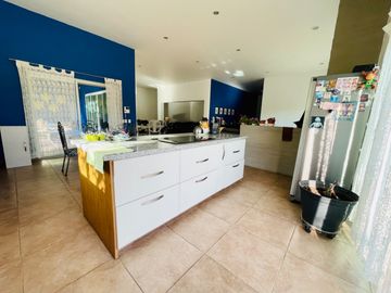 RESIDENCIA EN VENTA EN SANTA SOFÍA COUNTRY CLUB, COTO TEQUILEROS