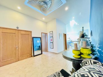 RESIDENCIA EN VENTA EN SANTA SOFÍA COUNTRY CLUB, COTO TEQUILEROS