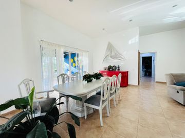 RESIDENCIA EN VENTA EN SANTA SOFÍA COUNTRY CLUB, COTO TEQUILEROS