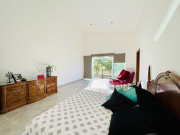 RESIDENCIA EN VENTA EN SANTA SOFÍA COUNTRY CLUB, COTO TEQUILEROS