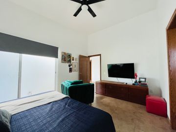 RESIDENCIA EN VENTA EN SANTA SOFÍA COUNTRY CLUB, COTO TEQUILEROS
