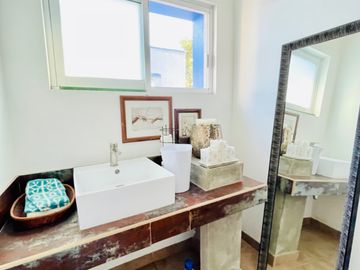 RESIDENCIA EN VENTA EN SANTA SOFÍA COUNTRY CLUB, COTO TEQUILEROS