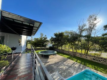RESIDENCIA EN VENTA EN SANTA SOFÍA COUNTRY CLUB, COTO TEQUILEROS