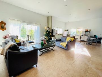 RESIDENCIA EN VENTA EN SANTA SOFÍA COUNTRY CLUB, COTO TEQUILEROS