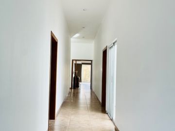 RESIDENCIA EN VENTA EN SANTA SOFÍA COUNTRY CLUB, COTO TEQUILEROS