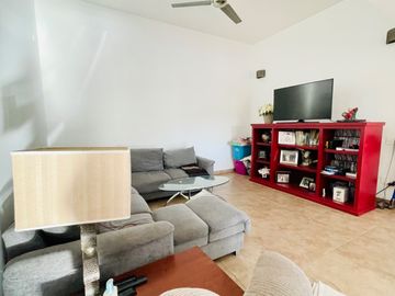 RESIDENCIA EN VENTA EN SANTA SOFÍA COUNTRY CLUB, COTO TEQUILEROS