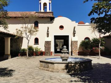 RESIDENCIA EN VENTA EN SANTA SOFÍA COUNTRY CLUB, COTO TEQUILEROS