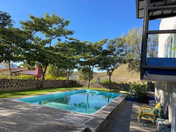 RESIDENCIA EN VENTA EN SANTA SOFÍA COUNTRY CLUB, COTO TEQUILEROS