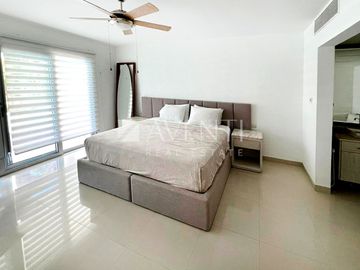 Departamento en venta, Mareazul Condos, Playa del carmen Quintana Roo.