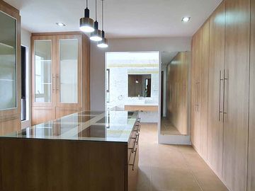 2 Storey House and Lot for sale in Filinvest 2 Batasan Hills near Commonwealth Quezon City