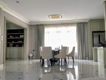 Luxury house For Sale at Nantawan Bangna km7. Beautiful house with decorations, additions, very good condition, ready to move in.  No need to repair.