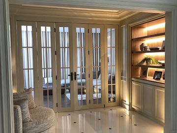 Luxury house For Sale at Nantawan Bangna km7. Beautiful house with decorations, additions, very good condition, ready to move in.  No need to repair.