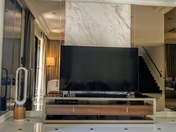 Luxury house For Sale at Nantawan Bangna km7. Beautiful house with decorations, additions, very good condition, ready to move in.  No need to repair.