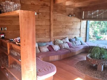 VENDE EXCELENTE HOTEL BOUTIQUE EN PUERTECILLO, COMUNA DE NAVIDAD, 400/5.618 M2, 10 HABITACIONES (7 EN SUITE), 2 PISCINAS (1 TEMPERADA), PRECIOSO ENTOR