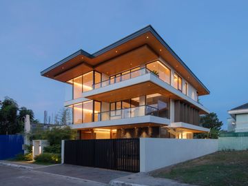 Brandnew 3 Level Modern Designed House with  Pool & Mountain View located @ Tivoli Royale Country Club Subd, Matandang Balara, QC