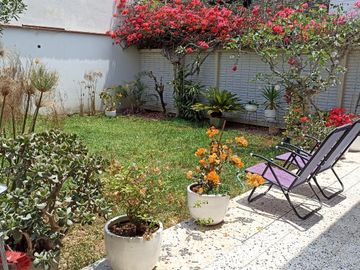 VENTA DE CASA AMPLIA Y MODERNA, 389 M2, 5 DORM, 4 BAÑOS, 4 COCHERAS