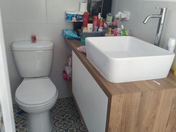 VENTA DE CASA AMPLIA Y MODERNA, 389 M2, 5 DORM, 4 BAÑOS, 4 COCHERAS