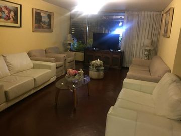 VENTA DE CASA AMPLIA Y MODERNA, 389 M2, 5 DORM, 4 BAÑOS, 4 COCHERAS