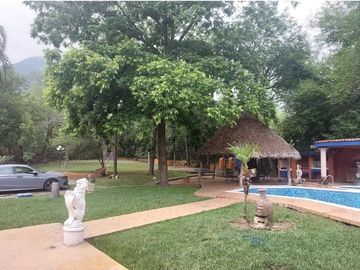 VENTA Quinta en Villa de Santiago, Nuevo León