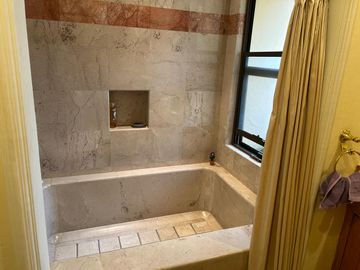Casa en Venta en la colonia Loma Blanca, Altamira, Zapopan Centro