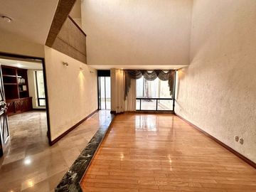 Casa en venta en Bugambilias, Zapopan