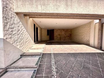Casa en venta en Bugambilias, Zapopan
