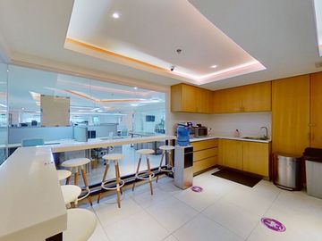 PRIME GOOD DEAL FULLY FURNISHED OFFICE SPACE FOR SALE AT ASPIRE TOWER QUEZON CITY!