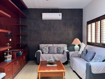 Casa amueblada de una planta en renta en Corceles Residencial