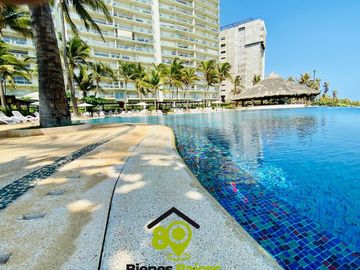 Departamento en PLANTA BAJA de 4 recámaras en venta (Diamante)