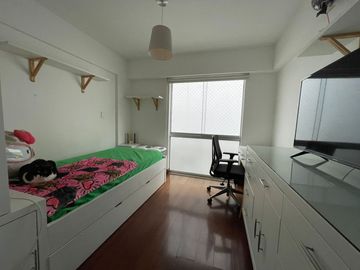 EXCLUSIVO DEPARTAMENTO CON 4 DORMITORIOS Y BALCÓN