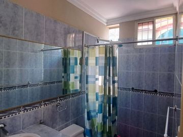 CASA EN VENTA EN URB. BOSQUES DEL SALADO FRENTE A CIUDAD COLÓN