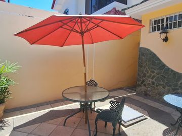 CASA EN VENTA EN URB. BOSQUES DEL SALADO FRENTE A CIUDAD COLÓN
