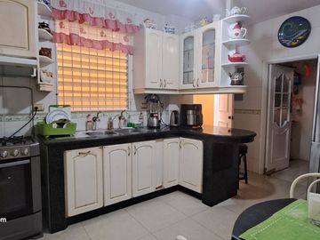 CASA EN VENTA EN URB. BOSQUES DEL SALADO FRENTE A CIUDAD COLÓN