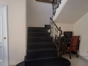 CASA EN VENTA EN URB. BOSQUES DEL SALADO FRENTE A CIUDAD COLÓN