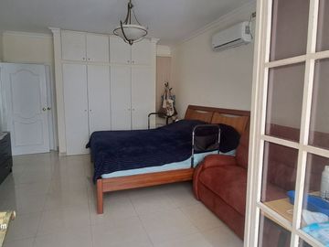 CASA EN VENTA EN URB. BOSQUES DEL SALADO FRENTE A CIUDAD COLÓN