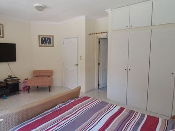 CASA EN VENTA EN URB. BOSQUES DEL SALADO FRENTE A CIUDAD COLÓN