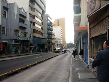 Casa rentera en venta en el Centro Histórico de Quito avenida 10 de agosto