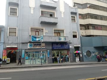 Casa rentera en venta en el Centro Histórico de Quito avenida 10 de agosto