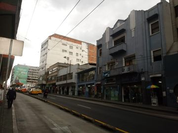 Casa rentera en venta en el Centro Histórico de Quito avenida 10 de agosto