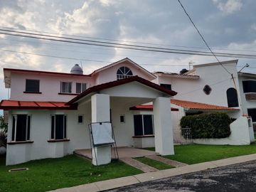 Casa en Lomas de Cocoyoc, Atlatlahucan, Morelos.