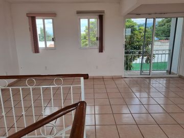 Casa en Lomas de Cocoyoc, Atlatlahucan, Morelos.