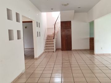 Casa en Lomas de Cocoyoc, Atlatlahucan, Morelos.