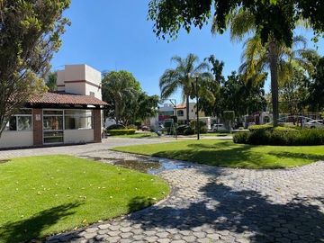 Casa en Venta, Viveros del Valle, Alcoba y Baño Completo en Planta Baja, 5 Min Real Center