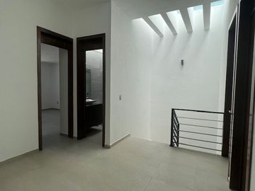 Casa en Venta, Viveros del Valle, Alcoba y Baño Completo en Planta Baja, 5 Min Real Center