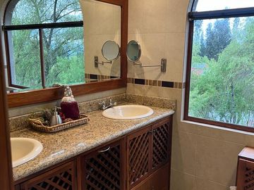 VENTA DE HERMOSA CASA EN CUENCA