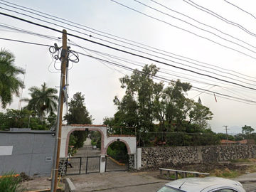 CASA EN CONJUNTO HABITACIONAL EL PARAJE JIUTEPEC, TEPOZTLAN, MORELOS. MEXICO JPT CLV/.