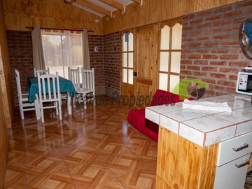 Parcela con casa, piscina y dos cabañas. Potencial turístico. Varillar, Valle del Elqui. $280 millones