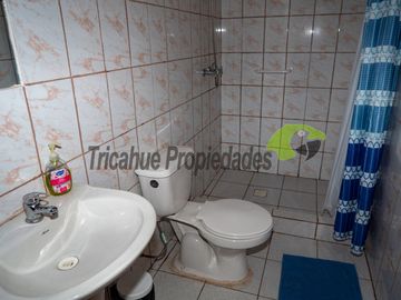 Parcela con casa, piscina y dos cabañas. Potencial turístico. Varillar, Valle del Elqui. $280 millones