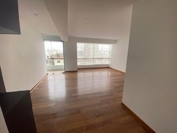 Lindo flat remodelado de 2 dormitorios en Miraflores